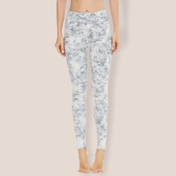 QUEENIEKE High Waist Marble Sports Leggings - Picture 2 of 12